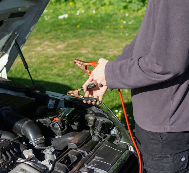 Jump start and battery support by roadside
