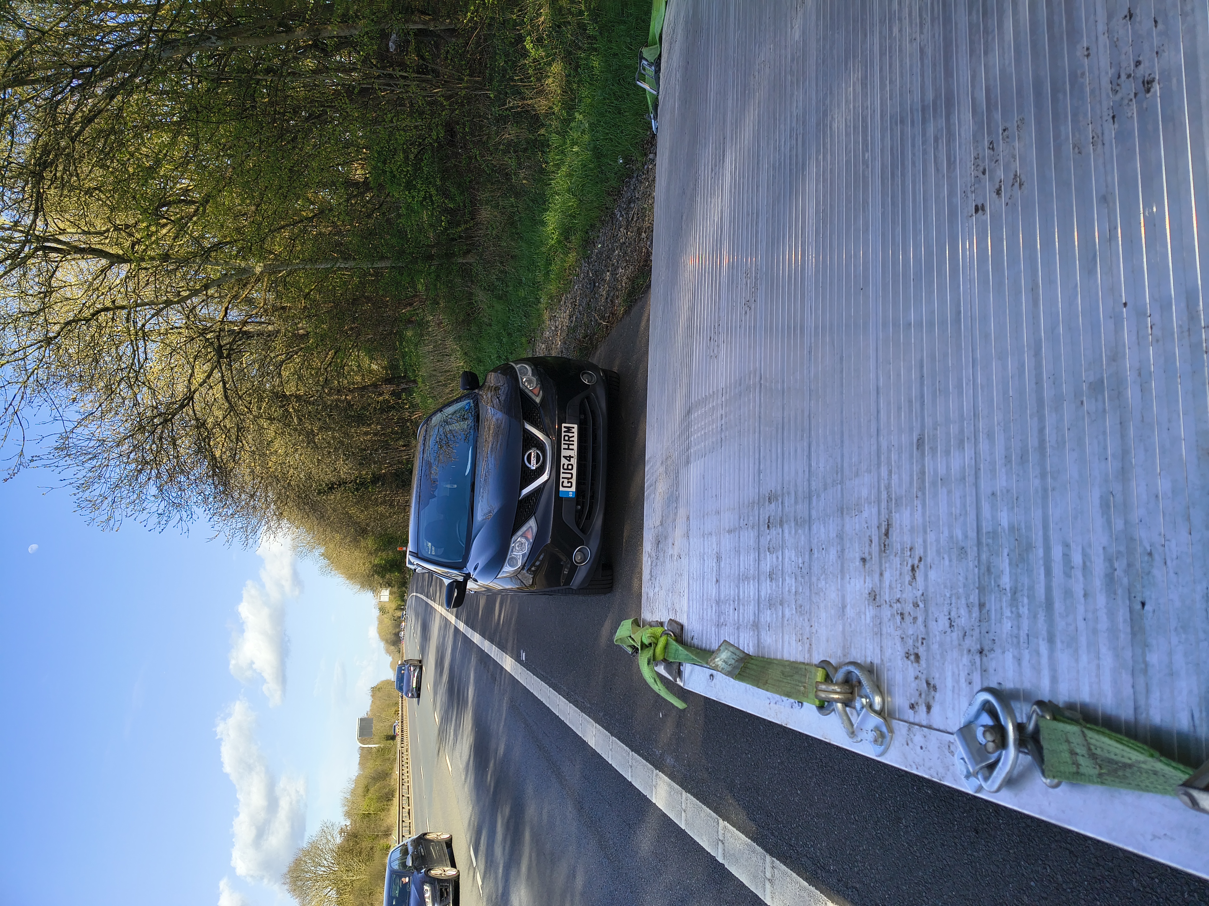 Vehicle waiting for recovery on a major road near the A34